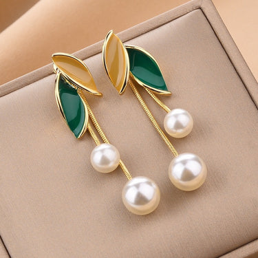 Pearl Leaf Tassel Earrings – Elegant Gold Drop Design for Women